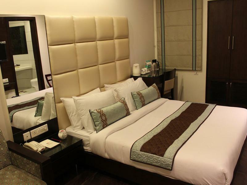 Hotel Amrapali Grand New Delhi Exterior photo